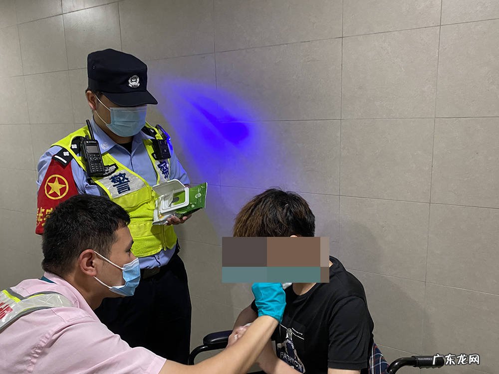 上海男子乘地铁突发癫痫摔一脸血,醒来第一句说“我要上班”