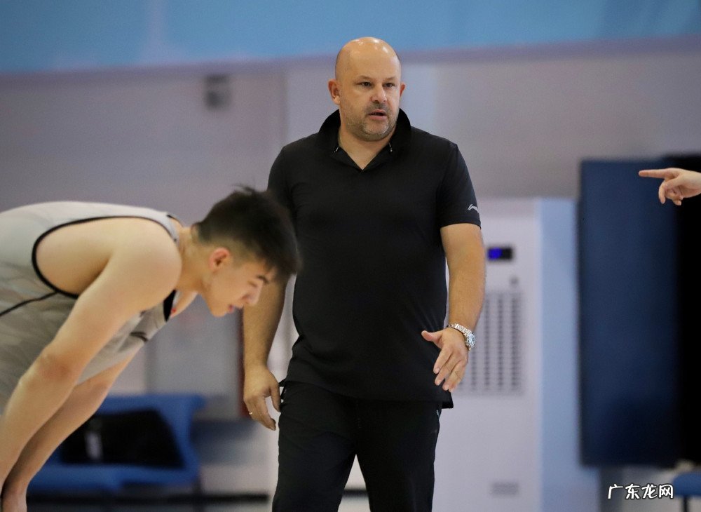 提前2个月回归，雅尼斯带队夏训，北京首钢离CBA总冠军还有多远？