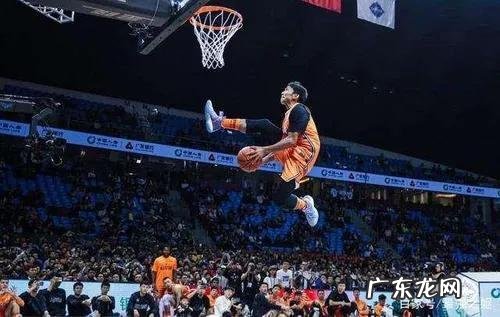 罚球线扣篮致敬乔丹,顽强的自律让1.78米身高的他成为“滑翔机”