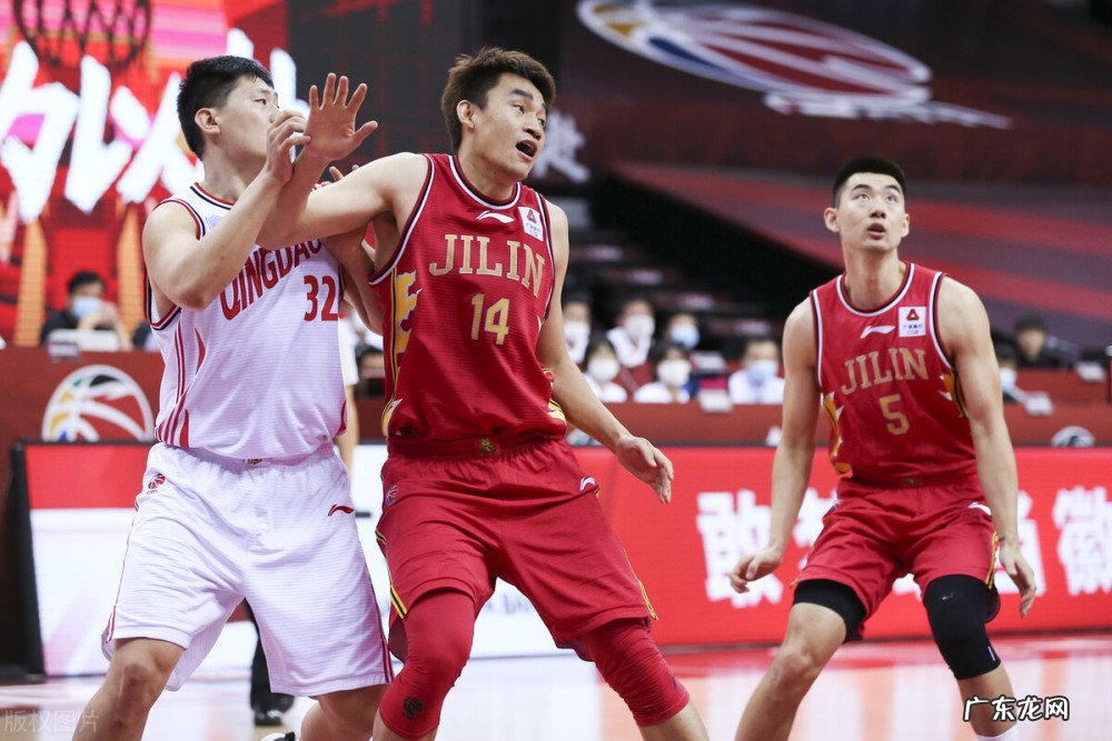 富邦8悍将随队训练!吉林新疆援兵就位 贺天举正谈判 苏伟加盟已定