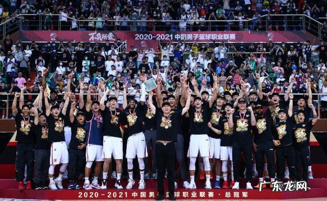 广东队新赛季阵容基本确定!新星上位,核心归来,杜锋底气足