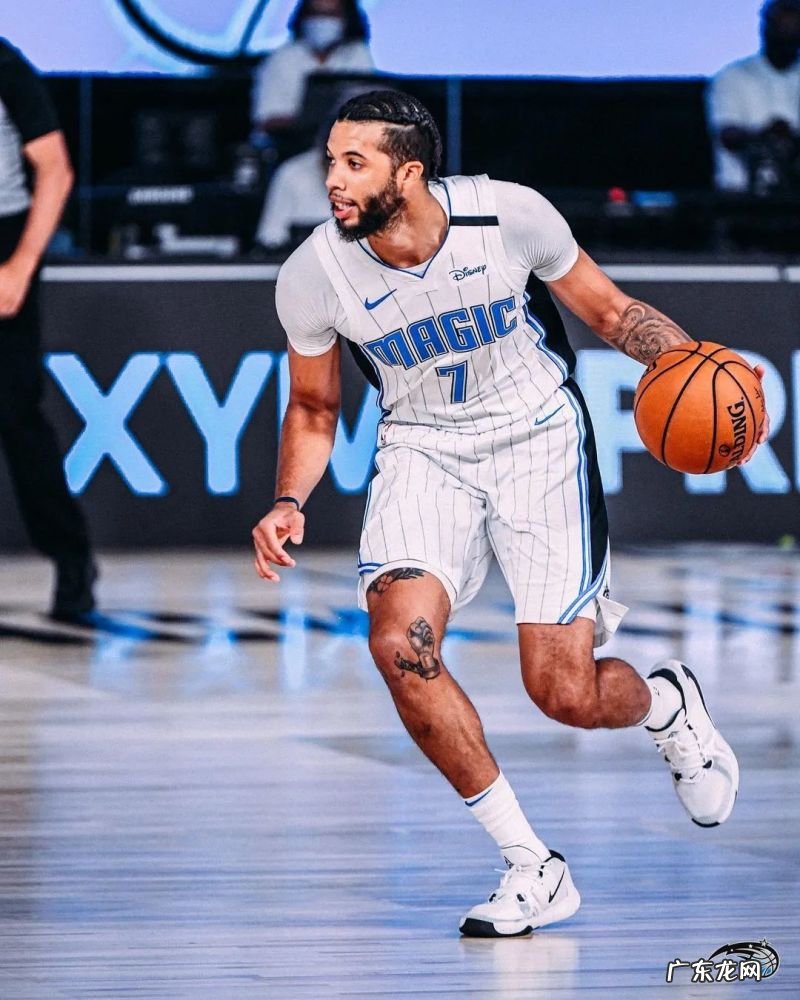 无限期休战！NBA首秀22分7板12助9抢断！又一个天才废了