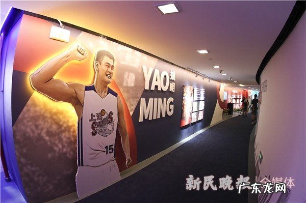 铭记场面|新赛季再出发!上海男篮踩点新主场展望新征程