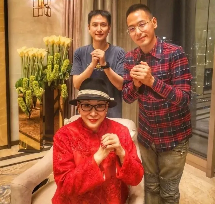 深圳大学校花温心 深大校花温心