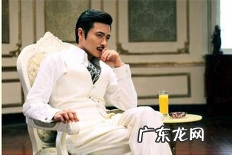 40岁的男人脸上长斑怎么办 40岁的男人