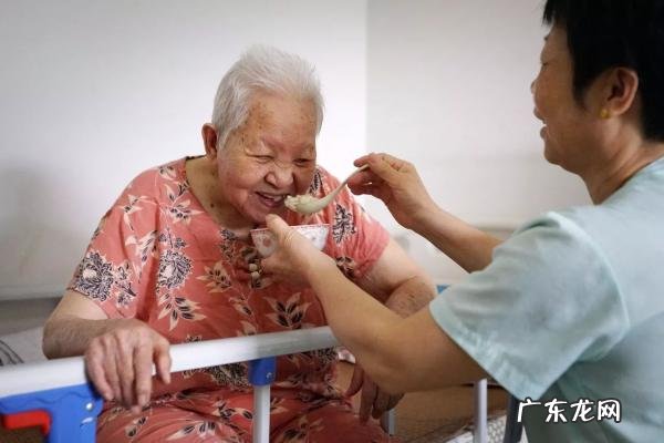 用不了10年,独生和二胎的家庭差距 一独生二胎