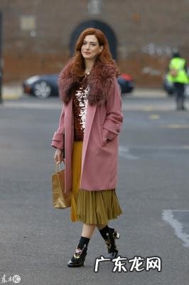 女巫 安妮海瑟薇 安妮海瑟薇断背山