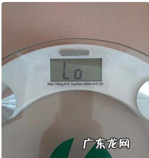 人体秤的电池怎么拆卸求图