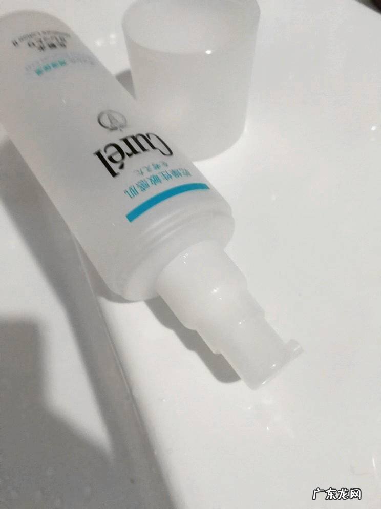 爽肤水和柔肤水的作用 柔肤水的作用