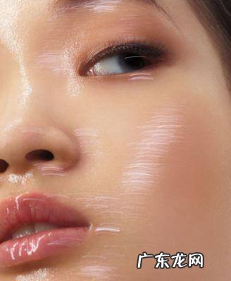 爽肤水和柔肤水的作用 柔肤水的作用