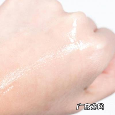 爽肤水和柔肤水的作用 柔肤水的作用