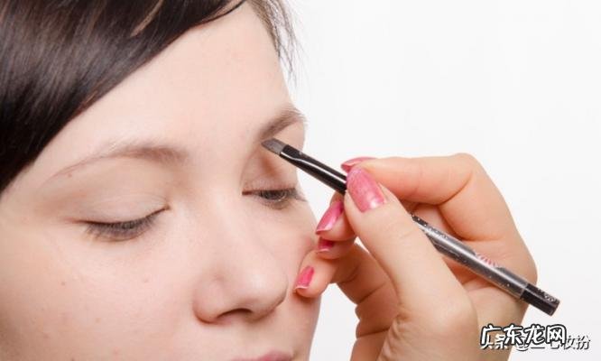 眉粉颜色怎么调色 眉粉颜色