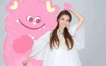 朱迅的父亲母亲为什么没在她身边 朱迅的父亲