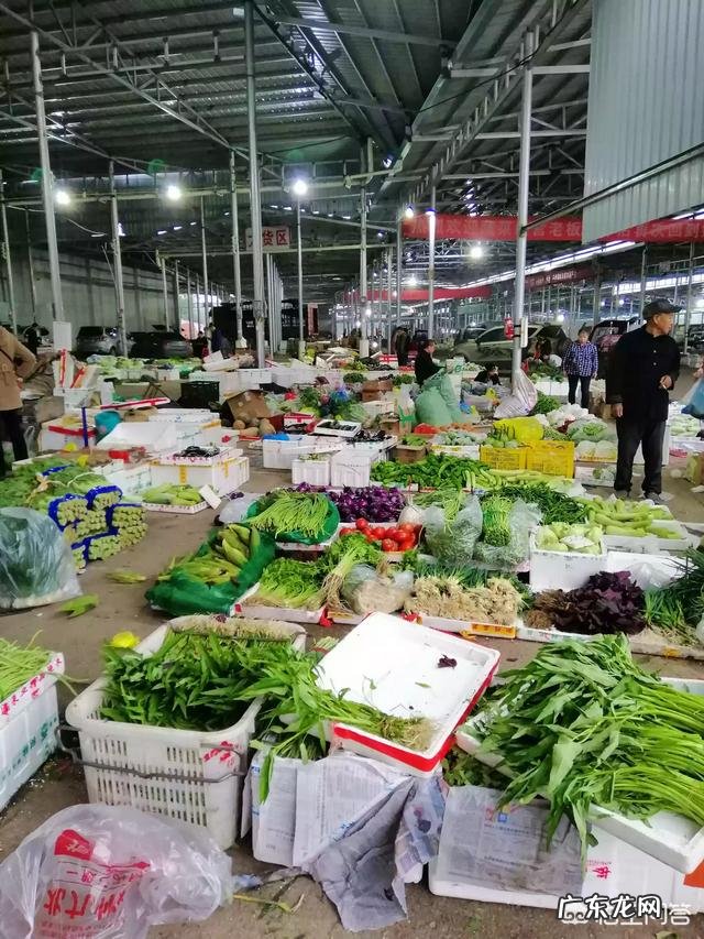 小区挨着农贸市场? 小区旁边正在修农贸市场,做哪种小生意好?