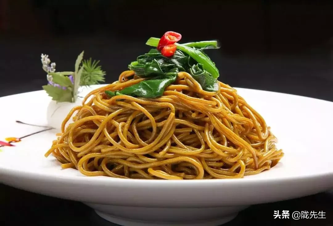 LADY呱呱夏河 lady呱呱夏河