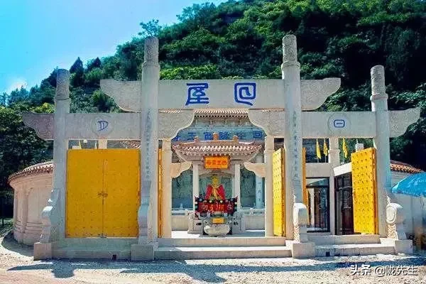 LADY呱呱夏河 lady呱呱夏河