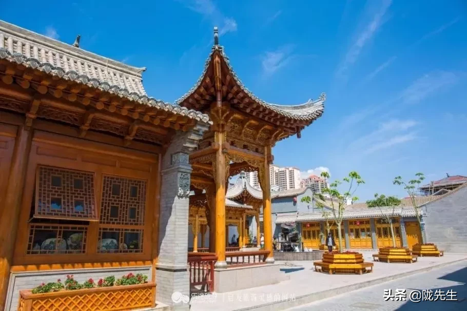 LADY呱呱夏河 lady呱呱夏河