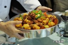 大盘鸡哪里的最正宗味道好 大盘鸡是哪里的菜系