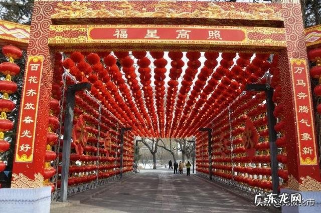 年前卖点什么东西挣钱? 农村,庙会上卖点什么东西,投资少,挣点钱?