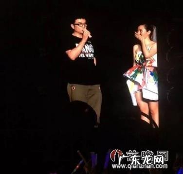 张靓颖求婚现场视频高清 张靓颖求婚视频