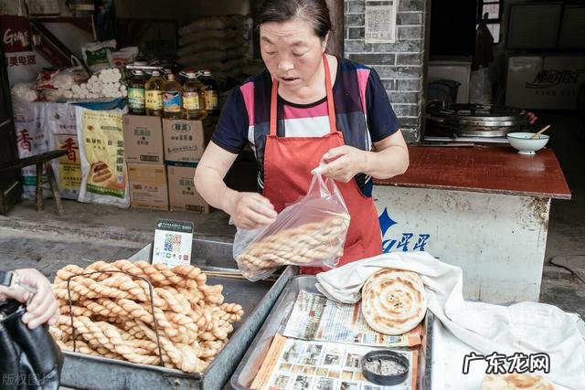 中年女人一个人做什么生意投资少,每天纯利润300元左右呢