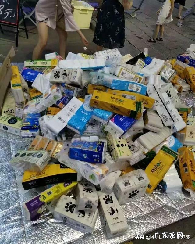 本人女，手头有10000元，想做点小生意，有什么好推荐一天挣200500就好