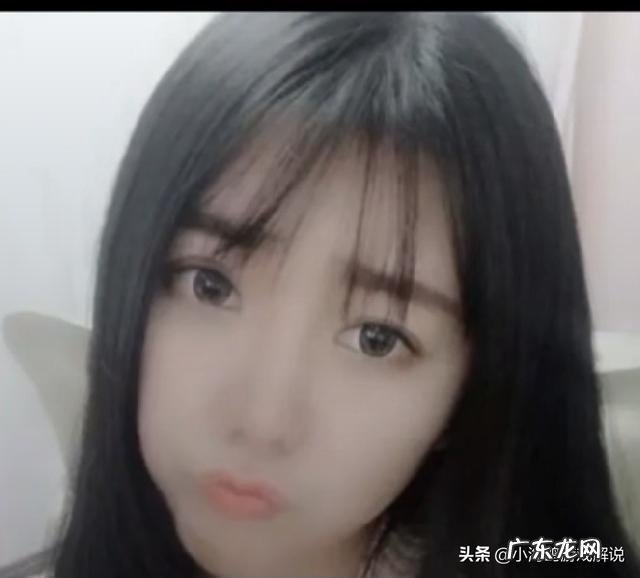 斗鱼小团团总榜神豪惹众怒，自称刷钱从不怂，整个斗鱼土豪都是弟弟，你有何看法