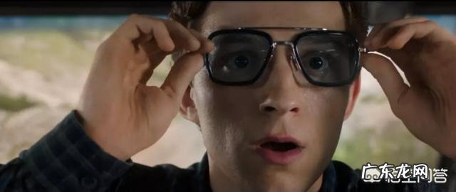 《蜘蛛侠:英雄远征》结尾彩蛋,贝克已死,彼得帕克接下来该如何破解贝克的谎言