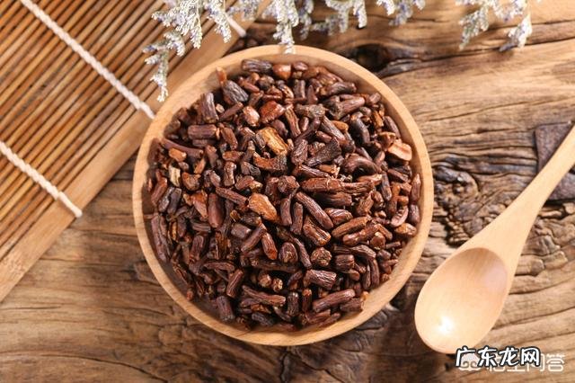 种药材哪样又快又赚钱 现在种植什么药材能够赚钱?现在种什么药材好