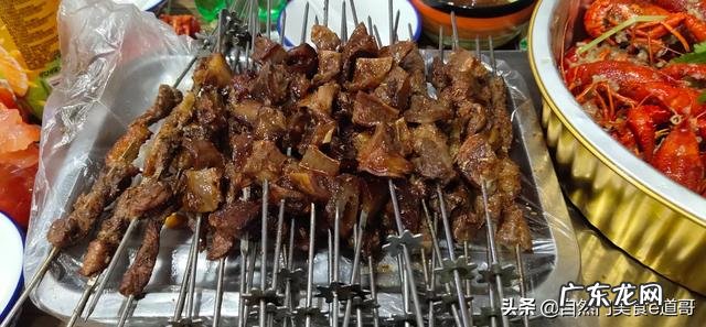 简单暴利的小吃 现在做什么小吃容易挣钱?为什么?卖什么小吃简单挣钱