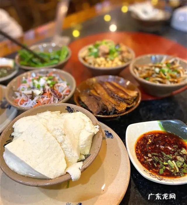 你身边有没有做小吃特别赚钱的?是怎样赚到的?