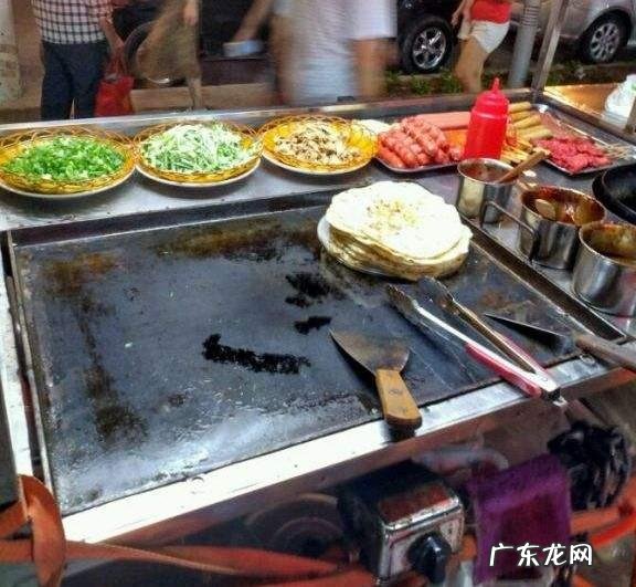 摆摊小吃大全 如果摆地摊,卖什么小吃生意会比较好,5元地摊小吃