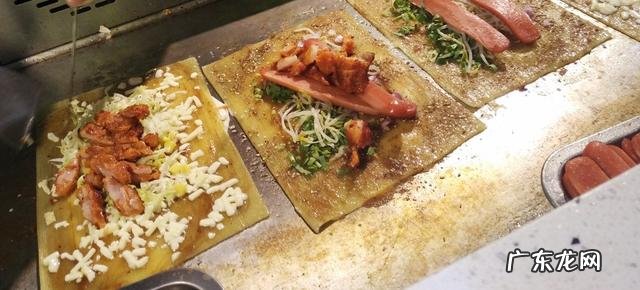 摆摊小吃大全 如果摆地摊,卖什么小吃生意会比较好,5元地摊小吃