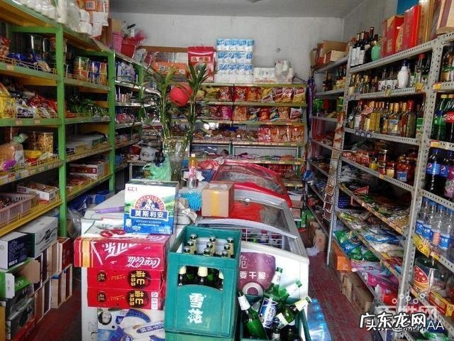 在农村摆地摊,应该卖什么好