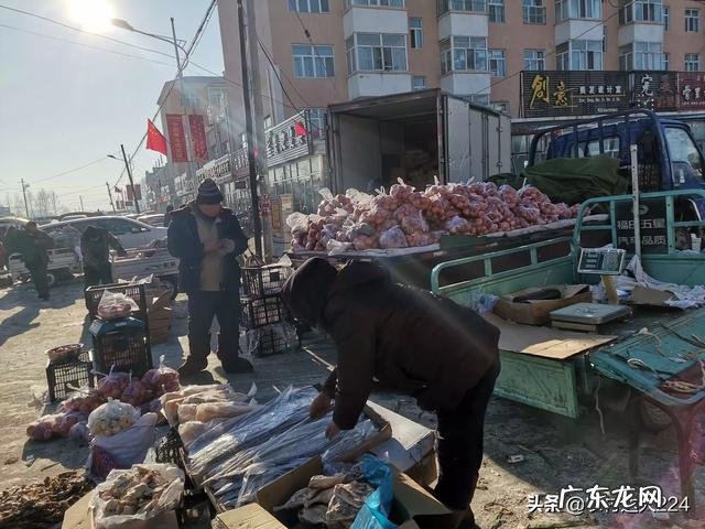 去摆摊卖什么比较好 农村摆摊卖啥东西最合适,摆摊卖点什么好