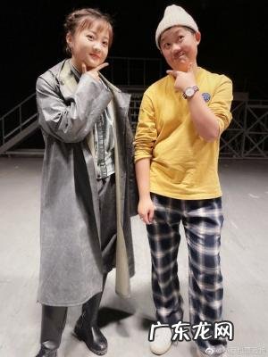 贾云哲和妻子同台照片 贾云哲图片