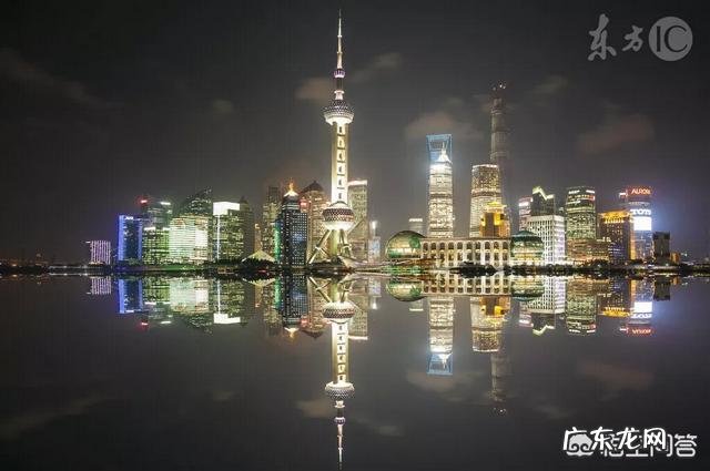 女生去上海闯荡容易吗 1500元去上海闯荡，能养活自己吗？35岁了去上海闯荡晚不晚