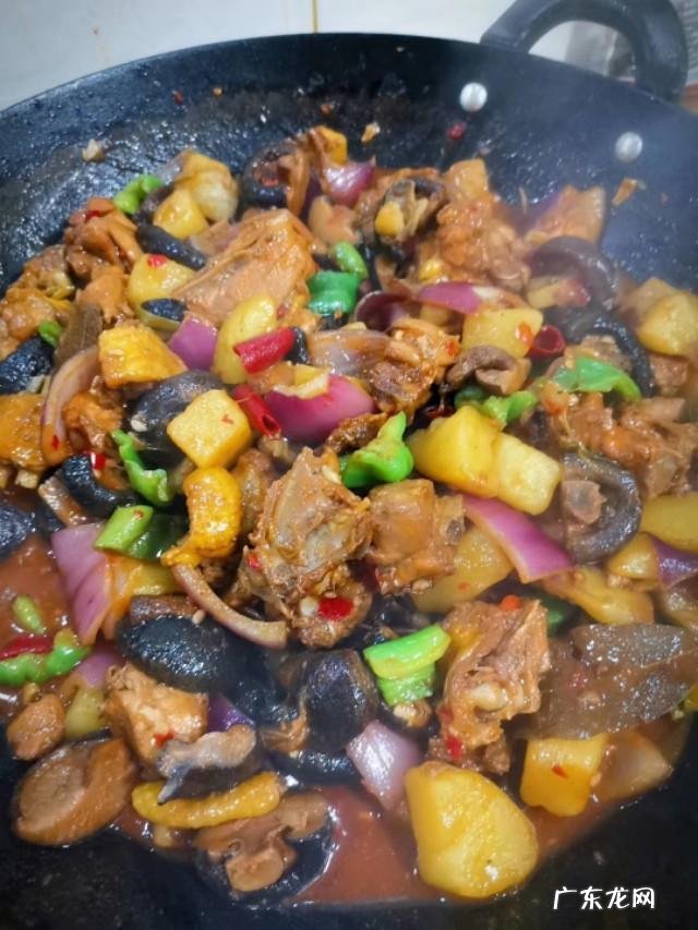 现在失业的人多吗 失业三个月了，大家失业都在家干嘛？频繁失业的人该干嘛