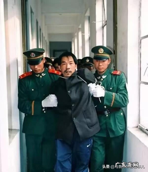 饮弹 明知逃生无望,法子英为何不饮弹自尽,那样劳荣枝就永远神隐江湖?饮弹自尽原理