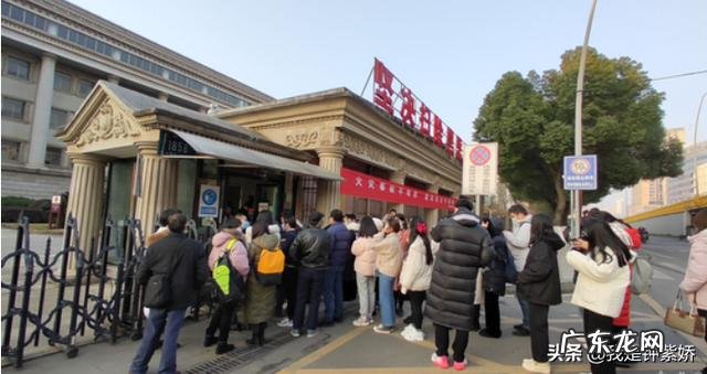 认罪认罚后检察院会怎么做 如何看待劳荣枝拒绝认罪,称被男友当作性侵和赚钱工具,自己也是受害者,愿意向小木匠家属赔偿?刑事案件只要你不认罪