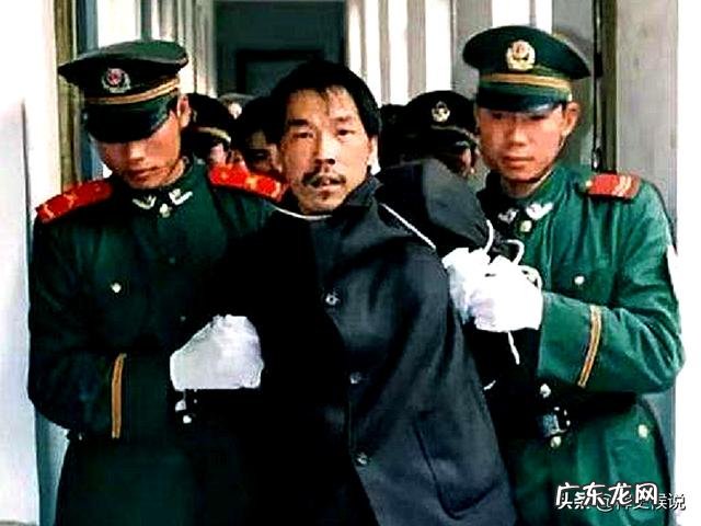 劳荣枝二哥谈劳荣枝 昨晚劳荣枝二哥发声出来向受害者道歉,是不是在给妹妹洗罪开脱?受害者和被害者区别