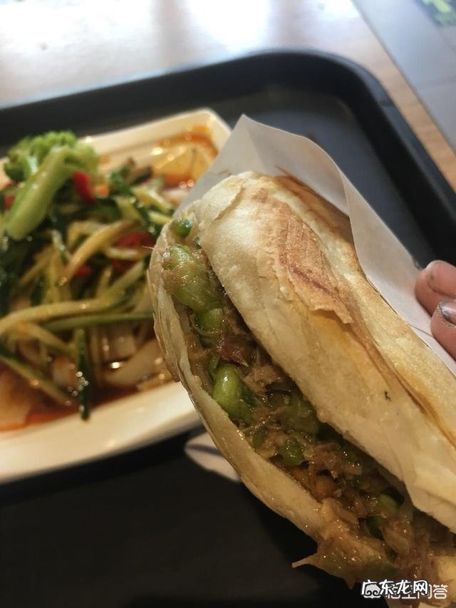 现在夫妻两个做餐饮,有什么好赚钱的餐饮小吃项目推荐的,快餐怎么做才赚钱?