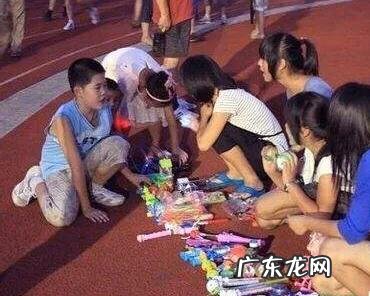 微商靠谱吗 电商和微商哪个挣钱?微电商平台