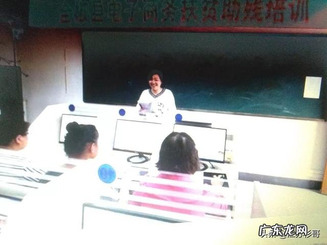 微商靠谱吗 电商和微商哪个挣钱?微电商平台