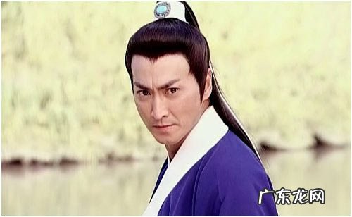 何家劲的老婆是杨丽菁吗 何家劲的老婆