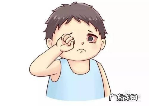 开灯玩手机和关灯玩手机哪个危害大,关灯玩手机怎么不伤眼?