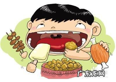 晚上玩手机的危害,睡前玩手机的7大危害?