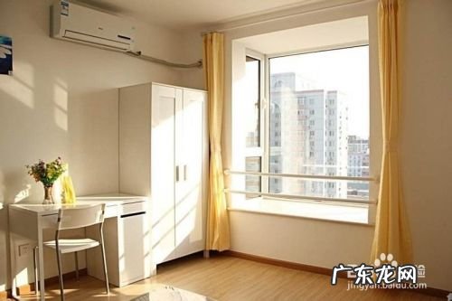 小孩子玩手机的原因,学生喜欢玩手机的原因?