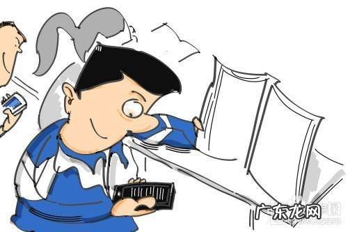 学生玩手机的十大危害,手机的危害20条简短?