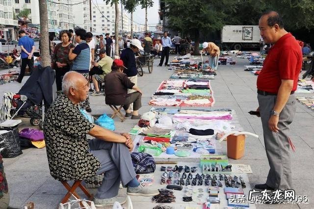 摆地摊需要准备什么 摆地摊卖什么容易赚到钱,可以长期持续地卖,如何选品?摆地摊什么生意好做